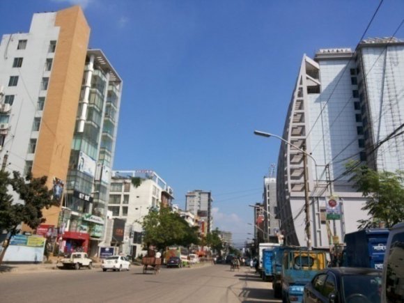 Figure 6: Emerging high rise commercial buildings along the secondary street of Uttara
